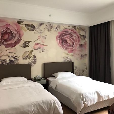 Guangzhou Nanfang Yiyuan Hotel Bagian luar foto