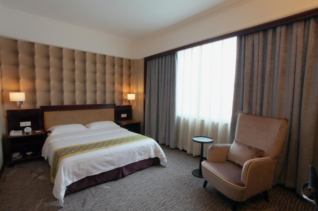 Guangzhou Nanfang Yiyuan Hotel Bagian luar foto