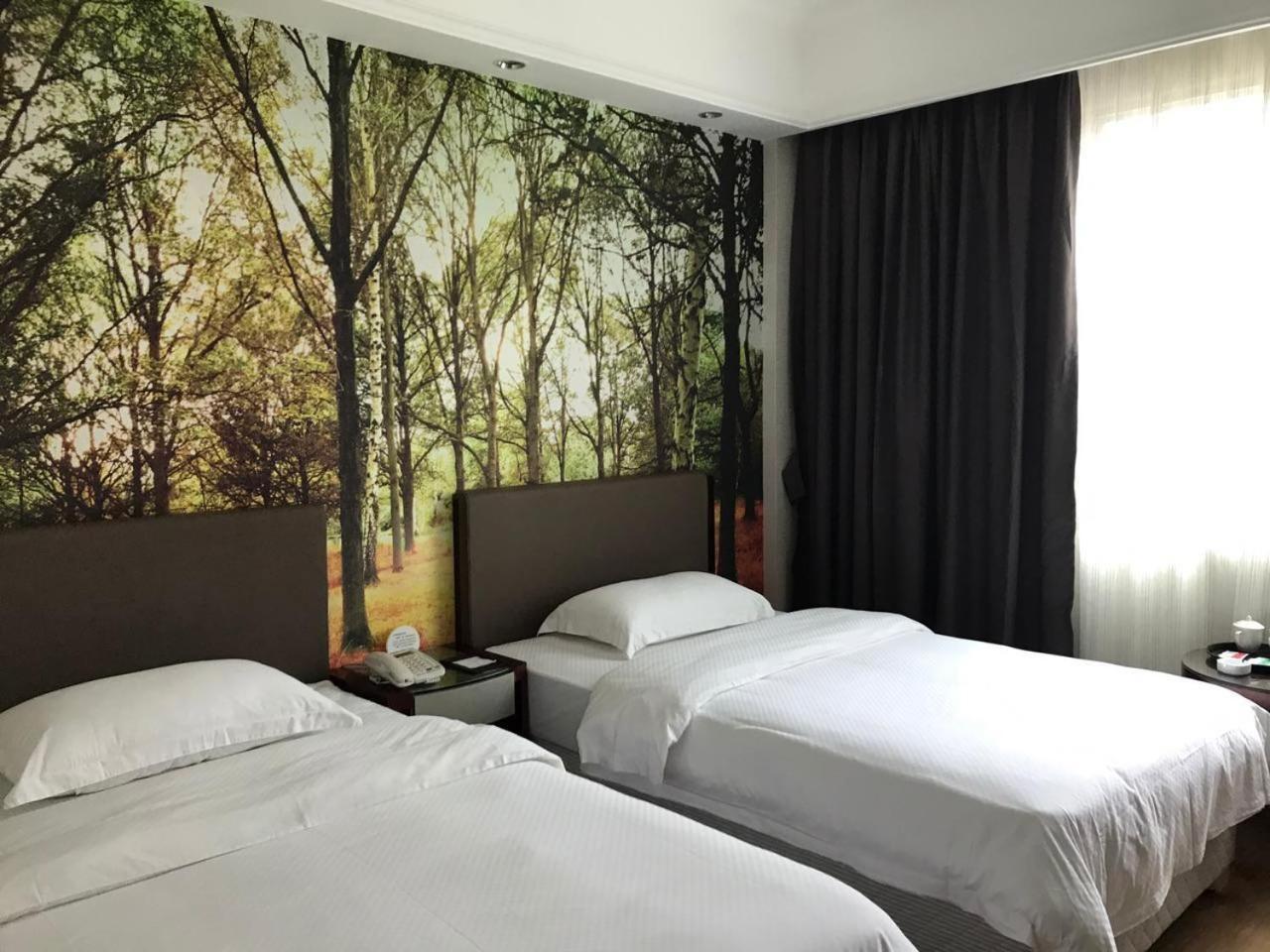 Guangzhou Nanfang Yiyuan Hotel Bagian luar foto
