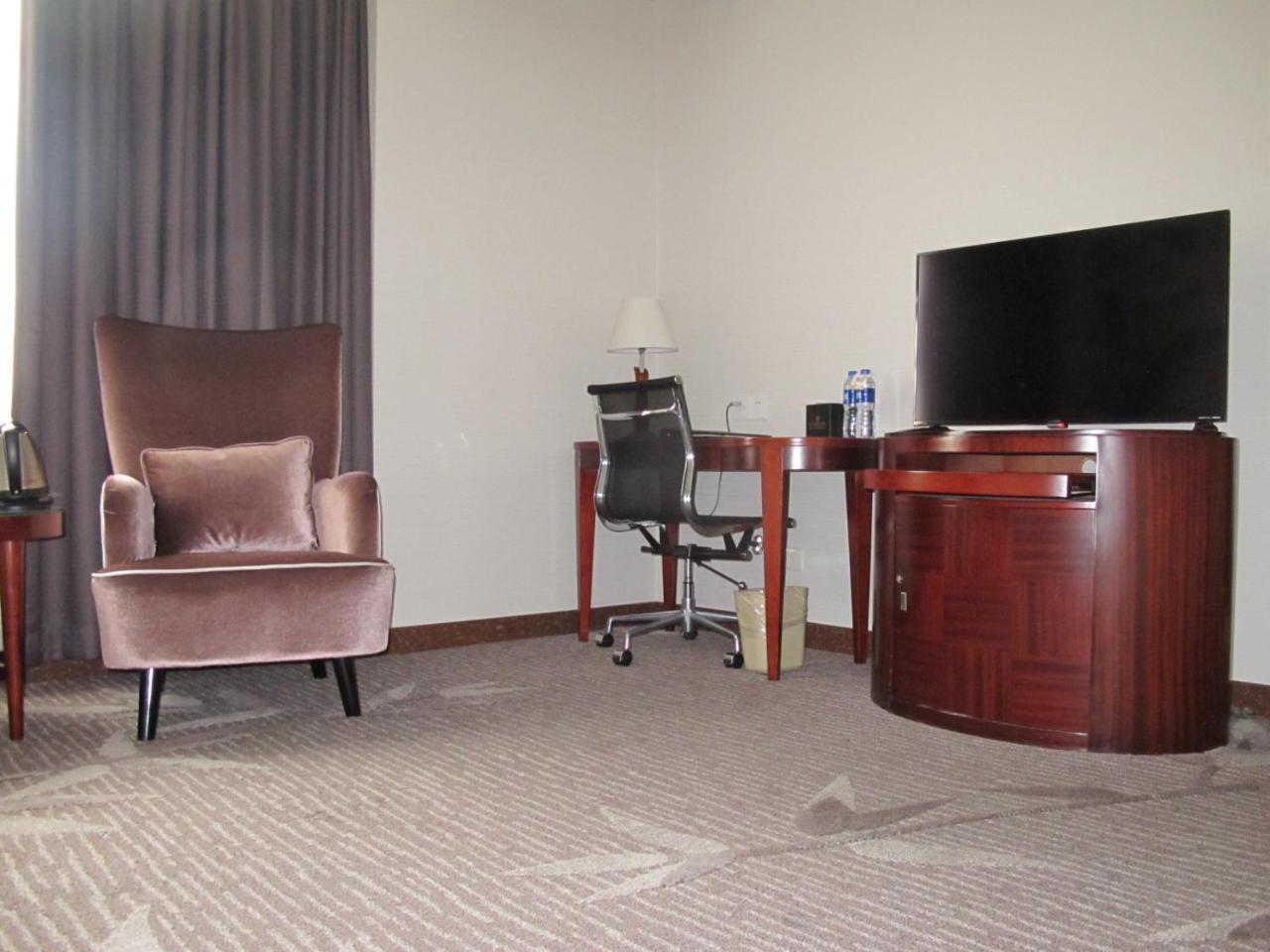 Guangzhou Nanfang Yiyuan Hotel Bagian luar foto