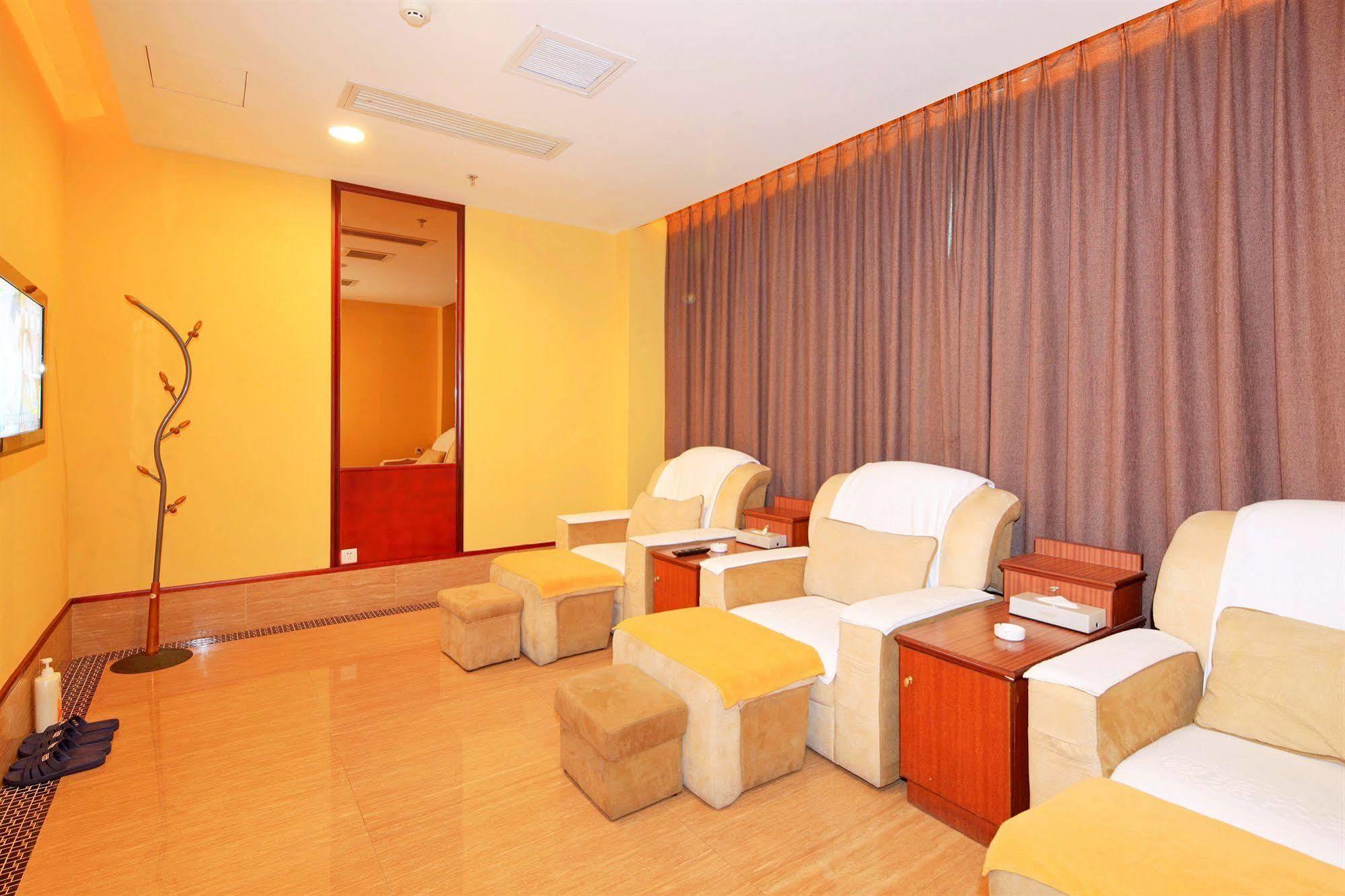 Guangzhou Nanfang Yiyuan Hotel Bagian luar foto